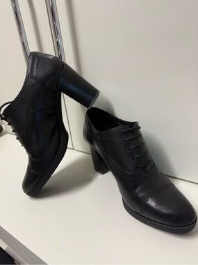 Geox Black Leather Lace-Up Block Heel Booties Size US 8